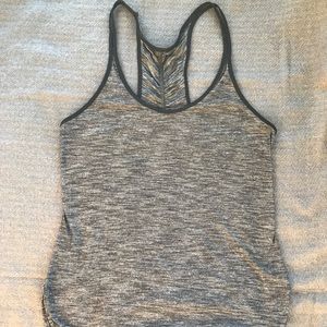 Lululemon 105F Singlet Size 4